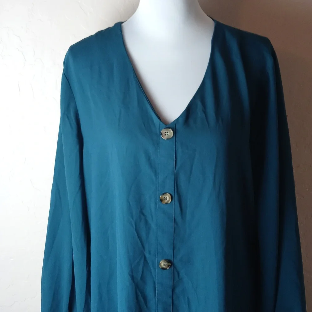 Fashion Collection Long Sleeve Tunic - Picture 2 of 6